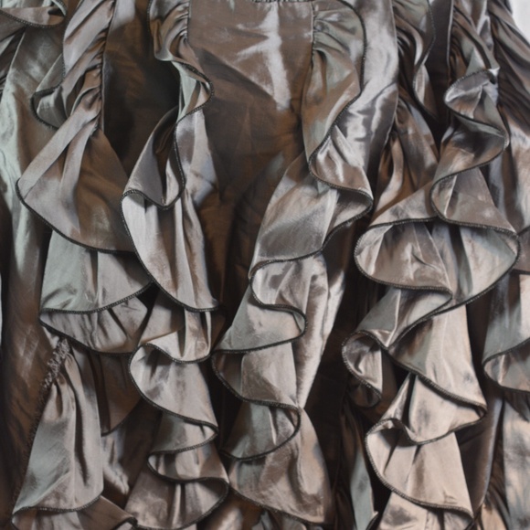 Silver frilled Mini Dress SZ S Daisy - Picture 12 of 12